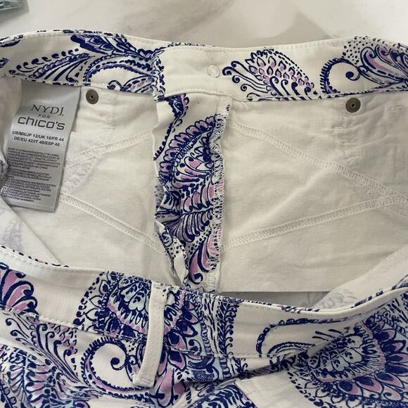 NYDJ for Chicos SLIM CROP Jeans Size 12 White Purple Paisley Lift Tuck Slimming - Picture 8 of 11